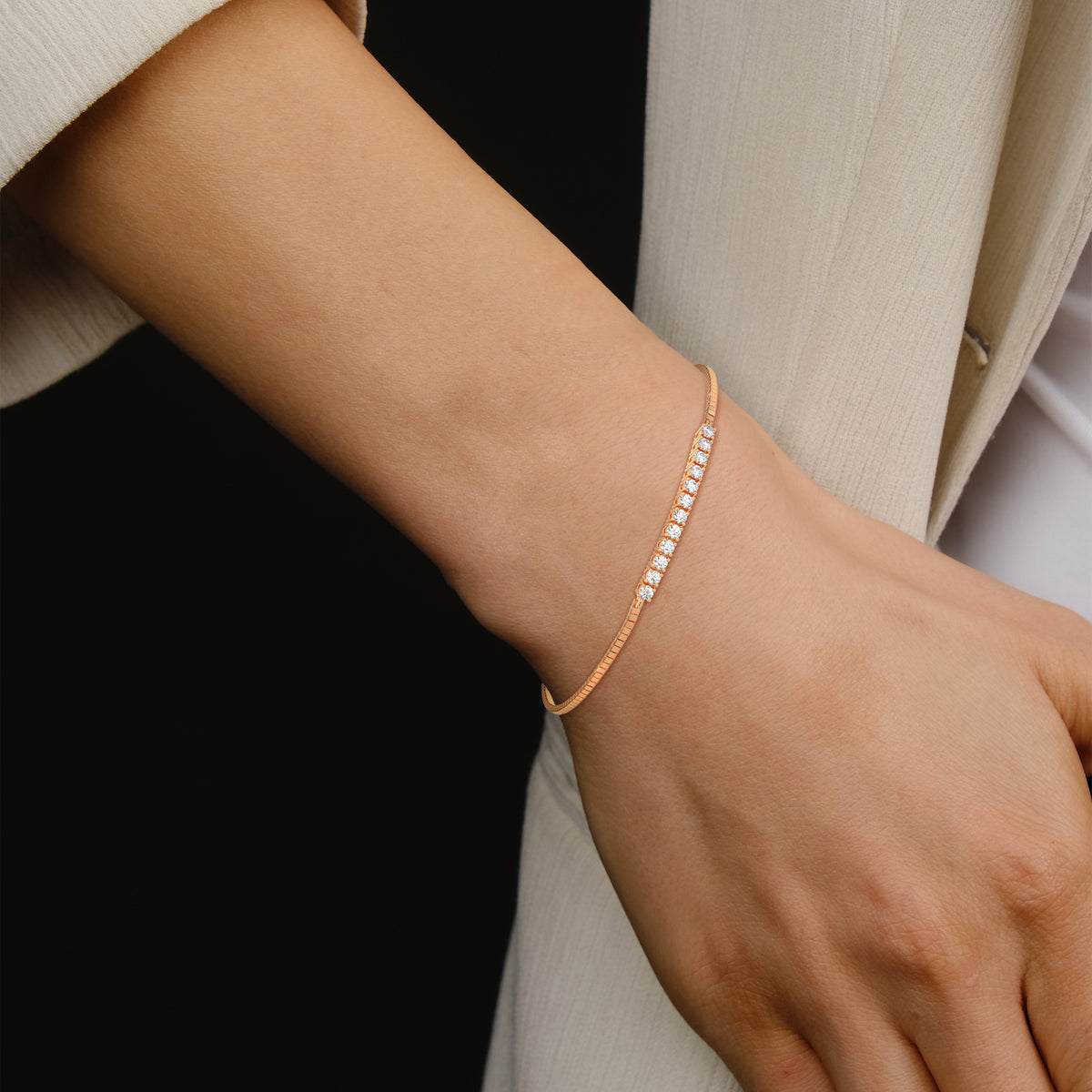 Sparkling Bar Diamond Bracelet